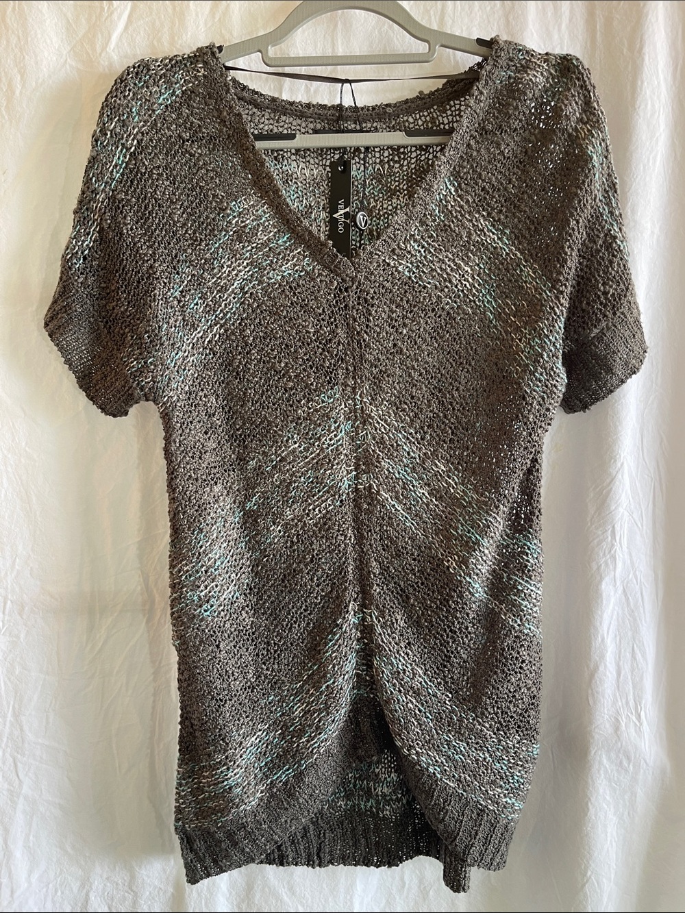Vertigo Brown Knit V-Neck Short Sleeve Sweater with Teal Shimmer Size Medium NWT